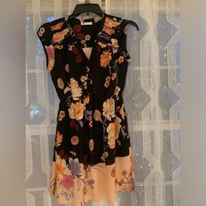 Great black with floral, double raffle with casual pockets